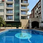アパート Stamopolulux директен изглед към морето プリモルスコ