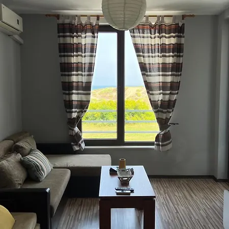 Stamopolulux директен изглед към морето Primorsko