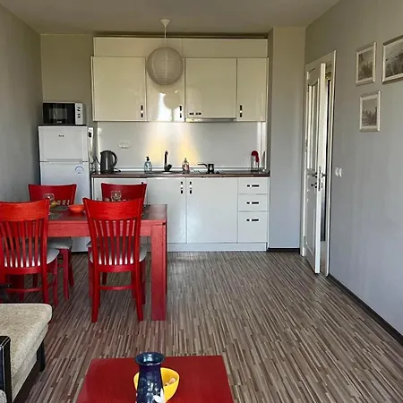 Stamopolulux директен изглед към морето