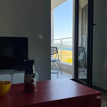 Stamopolulux директен изглед към морето